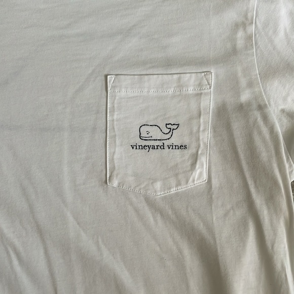 Vineyard vines, long sleeve, white T-shirt, size large 16 - Picture 2 of 5